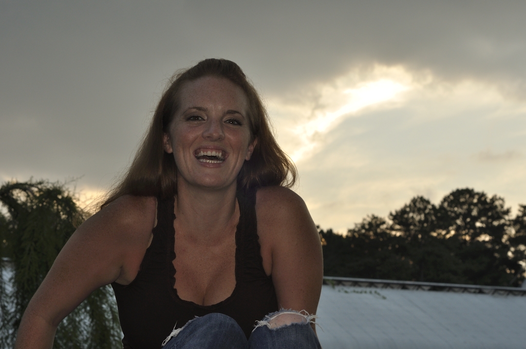 Country Happy Girl Long red hair