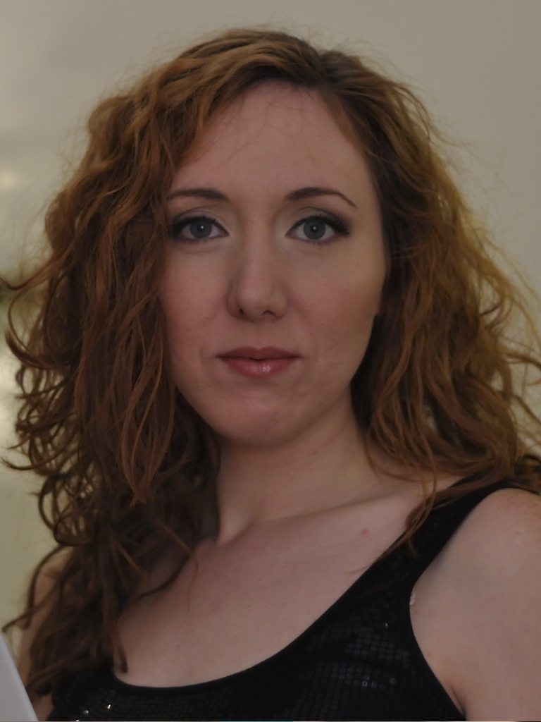 Face Girl Red hair Curly long
