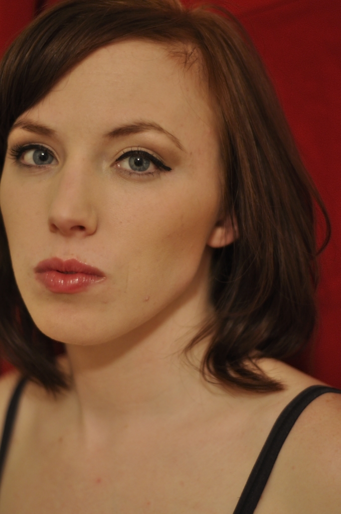Face Model Girl Brown hair Bangs